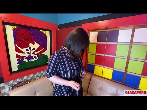 ❤️ Cutie Japanese nwere nnukwu nnụnnụ tit na-eji ihe ụmụaka egwuri egwu na-enwe mmekọahụ na-emetọ onwe ya ma nwee orgasm. Ọ na-ekwu na N'ajụjụ ọnụ banyere ya iberibe ahụmahụ. Nnukwu nnụnnụ tit na ọtụ ntutu na-asụ ude nke ukwuu. Osakaporn ☑ Ihe gba ọtọ  ﹏