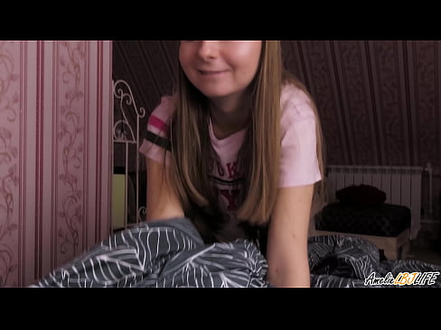 ❤️ Blondie na-aṅụ BFF ya nke ukwuu wee nweta ọnụ n'ọnụ ya ☑ Ihe gba ọtọ  ﹏